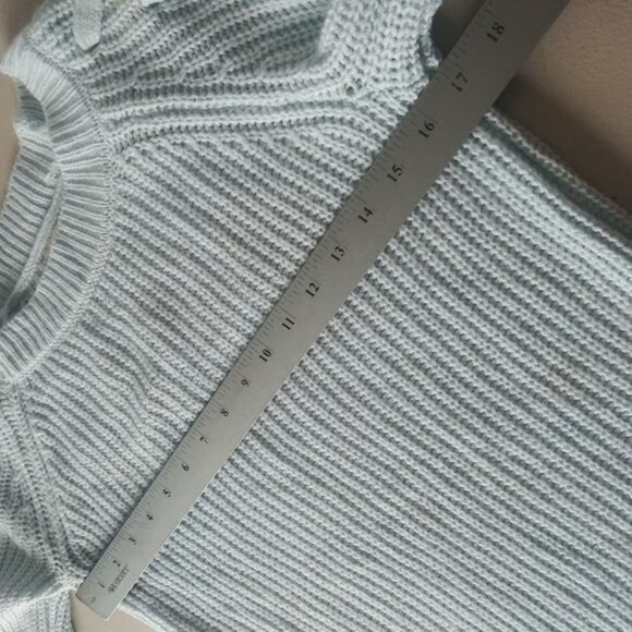 SO women's (juniors) size XS light blue sweater - Picture 7 of 13